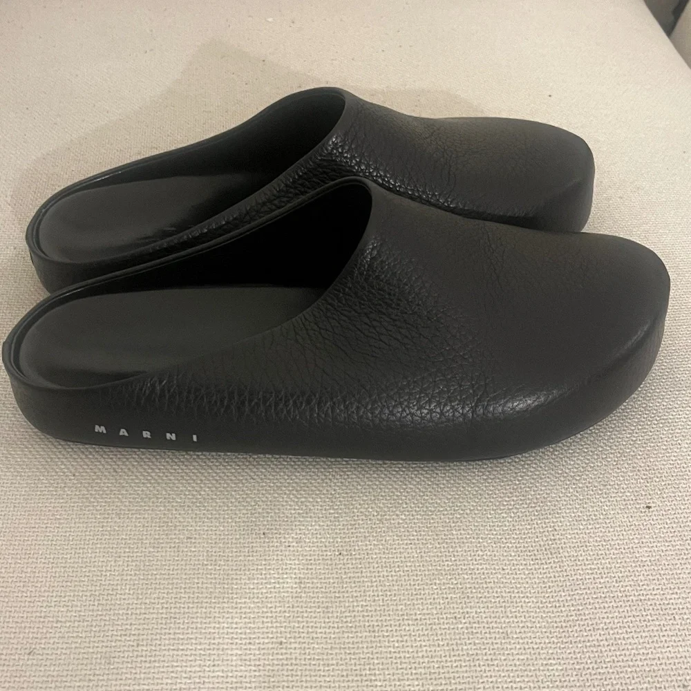 Marni Men’s Size 42/9 Black Leather Fussbett Sabot Sandals